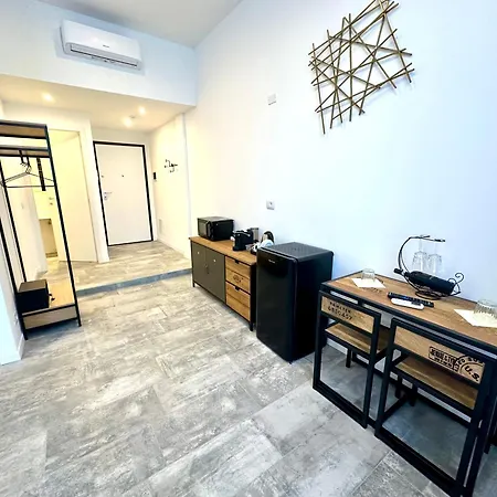 Guest house Living Como-rooms&parking Como