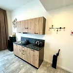 Maison d'hôtes Living Como-rooms&parking 4*