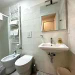 Maison d'hôtes Living Como-rooms&parking
