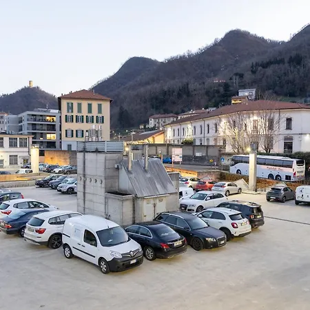 Living - & Parking 4*