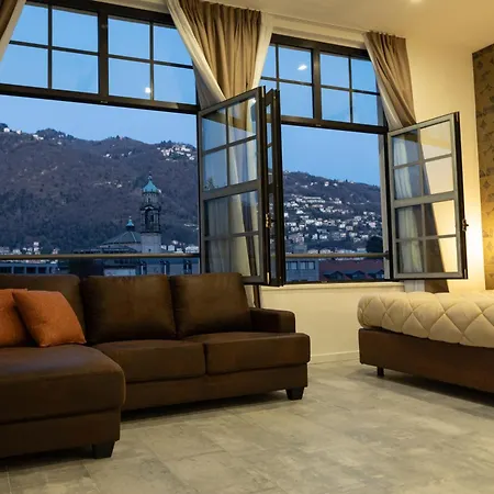 Living Como-rooms&parking Πανσιόν 4*