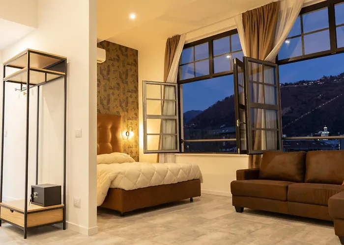 Πανσιόν Living Como-rooms&parking