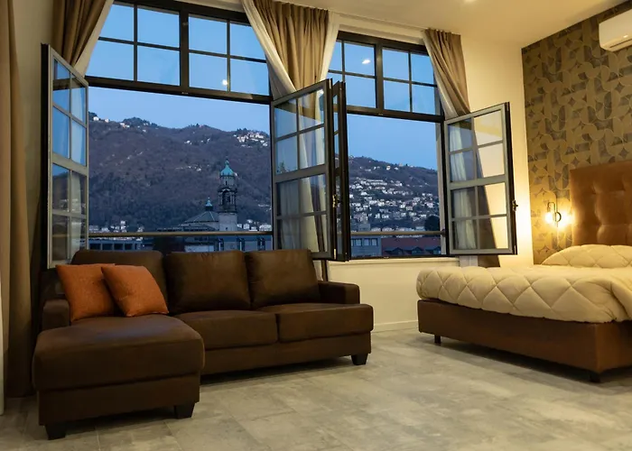 Living Como-rooms&parking Πανσιόν 4*