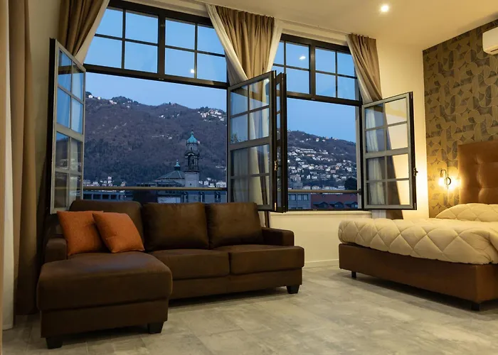 Living Como-rooms&parking Πανσιόν Όπως