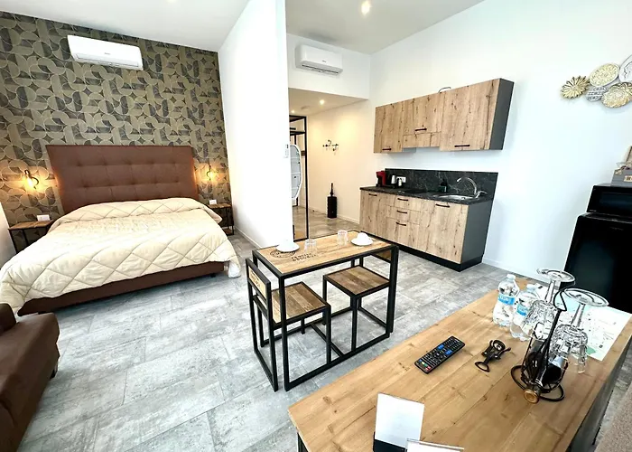 Maison d'hôtes Living Como-rooms&parking 4*