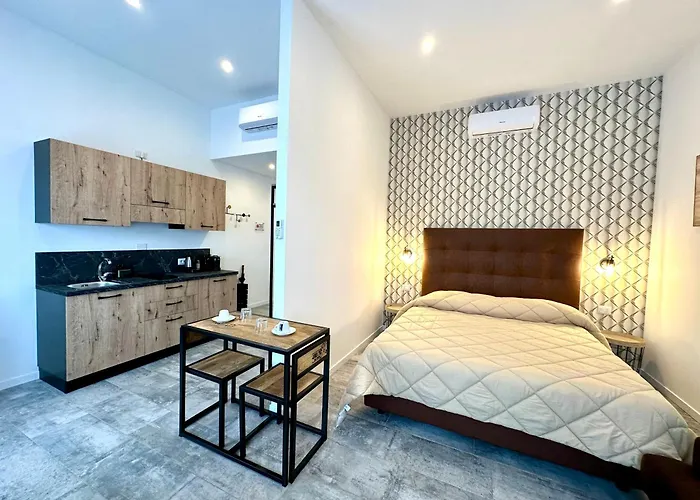 Maison d'hôtes Living Como-rooms&parking 4*