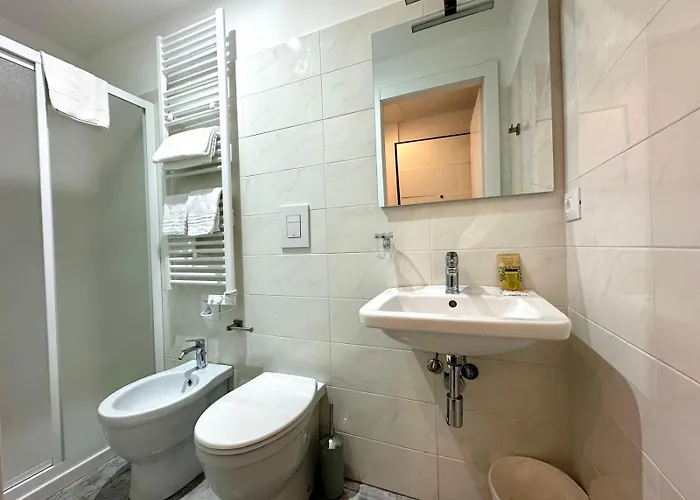 Πανσιόν Living Como-rooms&parking