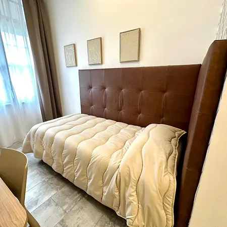 招待所 Living Como-rooms&parking 科莫